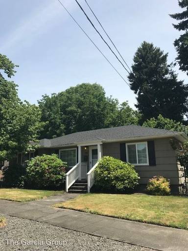 Main picture of 8806 N Wilbur Ave