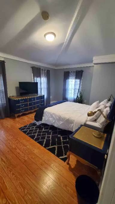 Main picture of 106 Exchange St