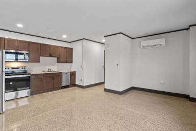 Main picture of 809 N 27th St