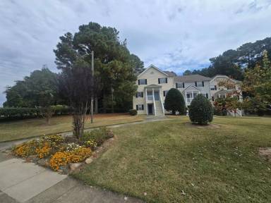Main picture of 134 Schultz St