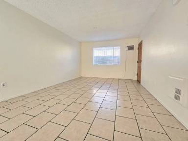 Main picture of 1477 N G St