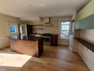 Main picture of 82 Sydney St