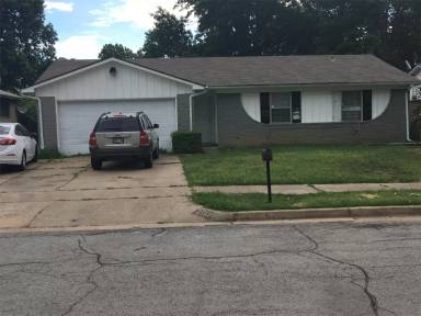 Main picture of 2761 S 116th East Ave