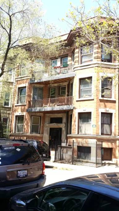 Main picture of 808 W Cuyler Ave