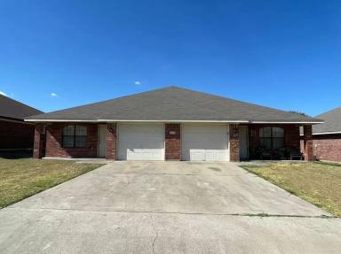 Main picture of 5005 John David Dr