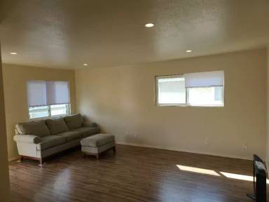 Main picture of 2566 Tiller Ave