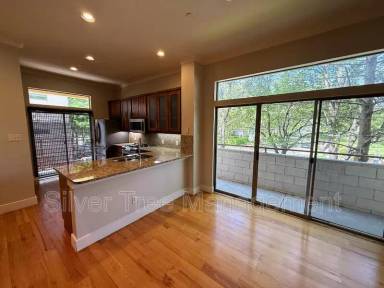 Main picture of 3204 Wycliff Ave