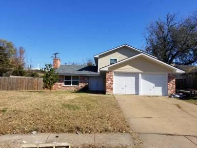 Main picture of 1231 Deerwood Dr