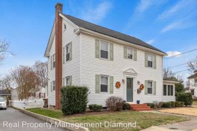 Main picture of 513 S Walnut St