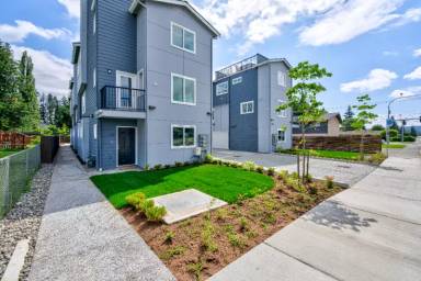Main picture of 4716 Grove St