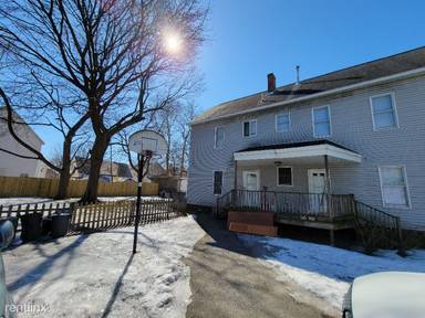 Main picture of 411 Mumford St
