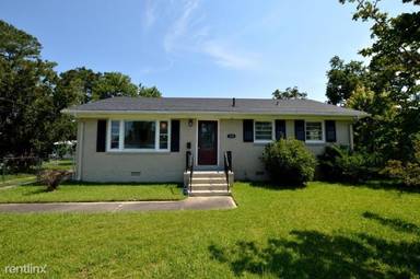 Main picture of 113 Mercer Rd