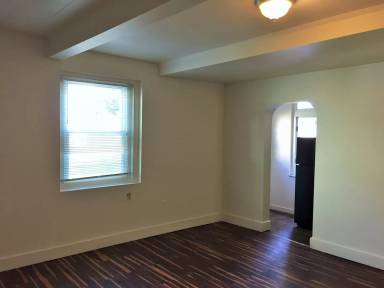 Main picture of 3815 Pier St