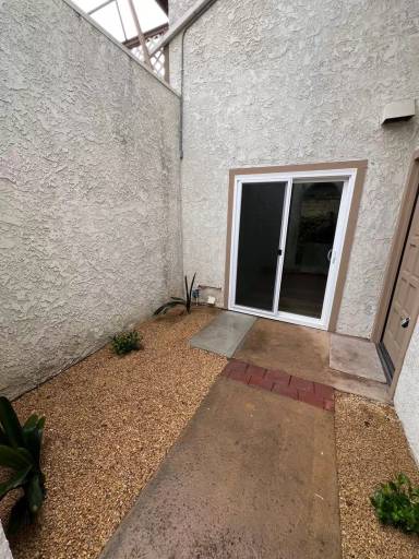Main picture of 1420 E Foothill Blvd