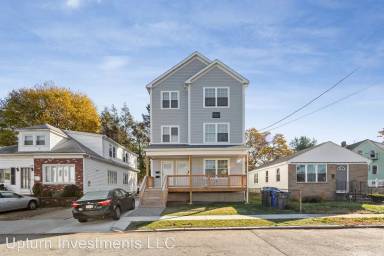 Main picture of 19 Hazael St