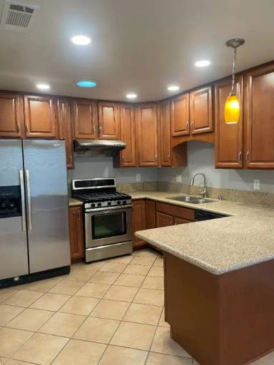 Main picture of 1328 N Cuyamaca St