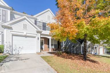 Main picture of 6926 Beverly Springs Dr