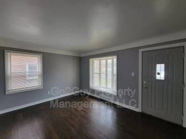 Main picture of 16131 Dale St