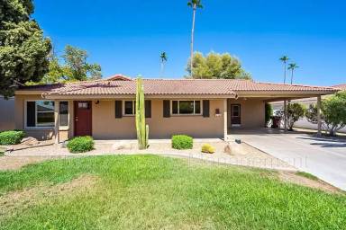 Main picture of 3507 N Apache Way