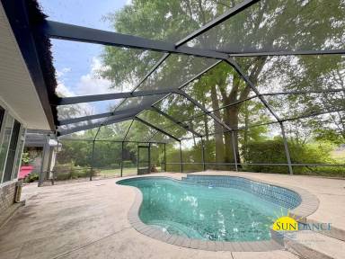 Main picture of 225 Skyline Cir