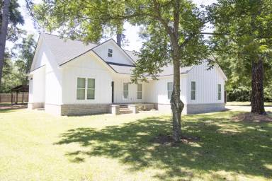Main picture of 119 Spring Creek Rd