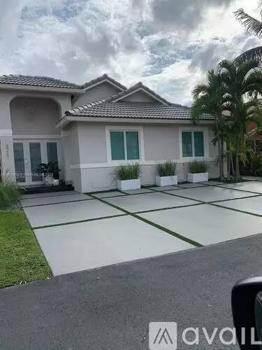 Main picture of 5261 SW 154th Pl