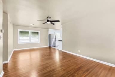 Main picture of 310 S 8th St