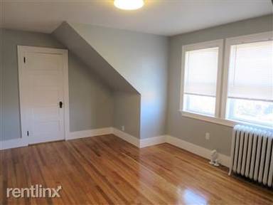 Main picture of 270 Harvard St