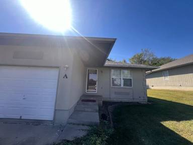 Main picture of 416 Larkin Ct
