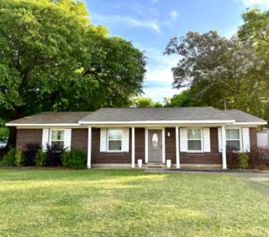 Main picture of 109 Camellia Dr