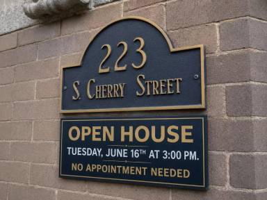 Main picture of 219 S Cherry St