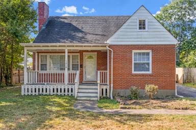 Main picture of 616 Sheridan Dr