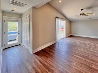 Main picture of 313 S Topsail Dr