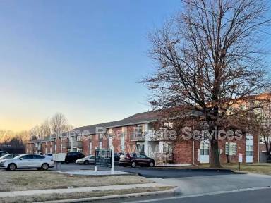 Main picture of 2049 S National Ave
