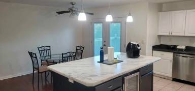 Main picture of 3504 Raintree Rd