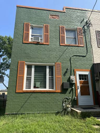 Main picture of 4220 Edson Pl NE