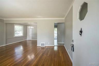 Main picture of 1239 Darr Dr