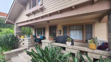 Main picture of 311-315 W Pedregosa St Apartments