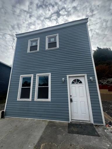Main picture of 3362 Ajax St