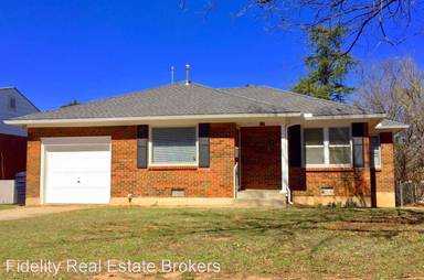 Main picture of 3025 NW 33rd St