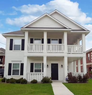 Main picture of 1603 Wood Ave