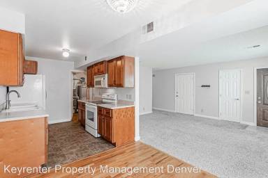 Main picture of 9864 Orangewood Dr