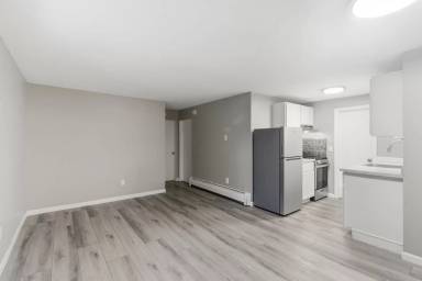 Main picture of 608 Westfield St