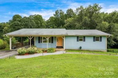 Main picture of 4155 Turnpike Rd