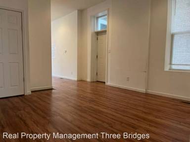 Main picture of 3107 Meramec St