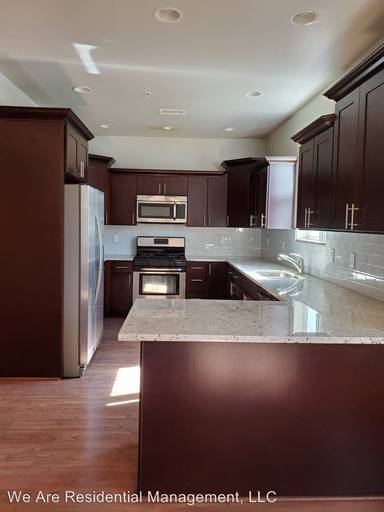 Main picture of 2512 W Pikes Peak Dr
