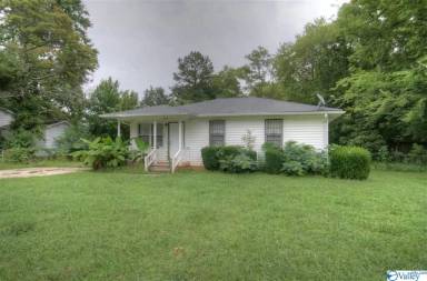 Main picture of 3608 Princess St NW