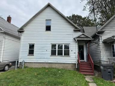 Main picture of 2336 Caledonia St