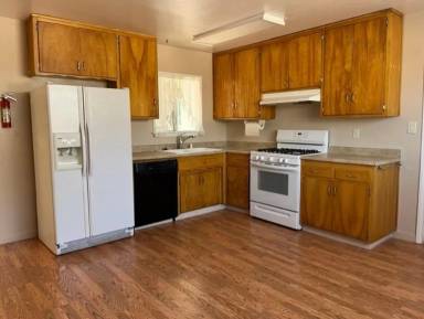 Main picture of 902 Oakwood St