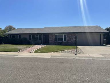 Main picture of 8924 Grovetree Way